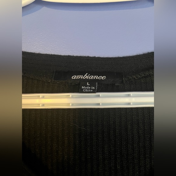 Ambiance Crop Top - Picture 2 of 2